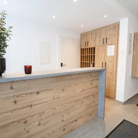 Spacious With Terrace For 8 Guests *
